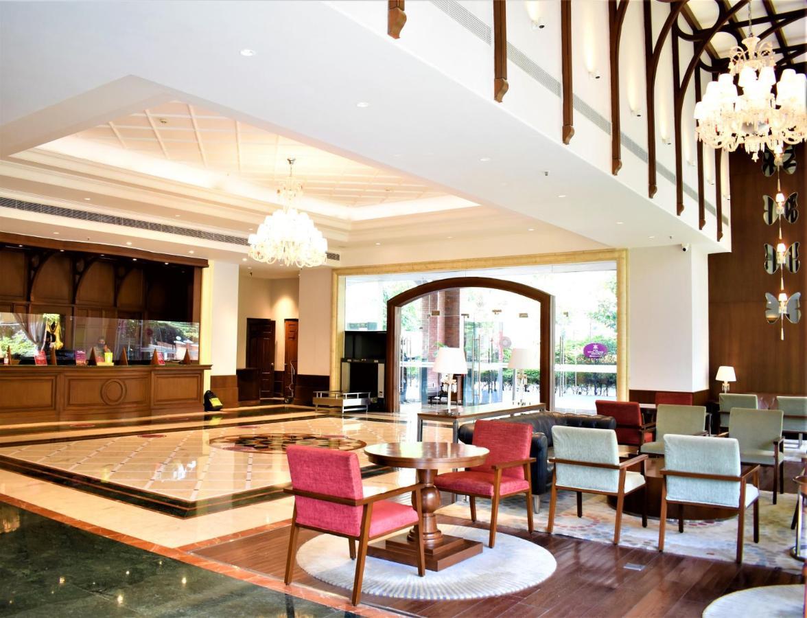 Hotel Royal Orchid Bangalore Dış mekan fotoğraf