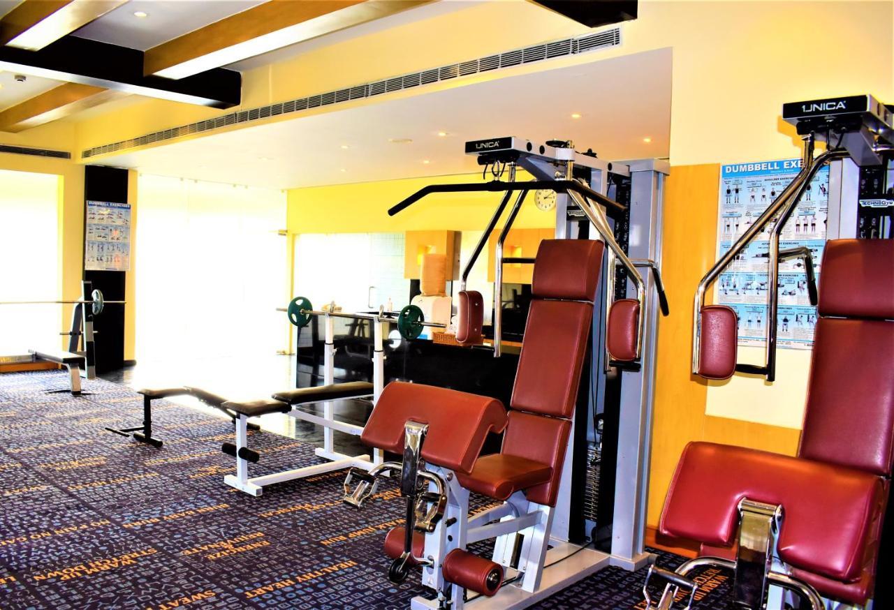 Hotel Royal Orchid Bangalore Dış mekan fotoğraf
