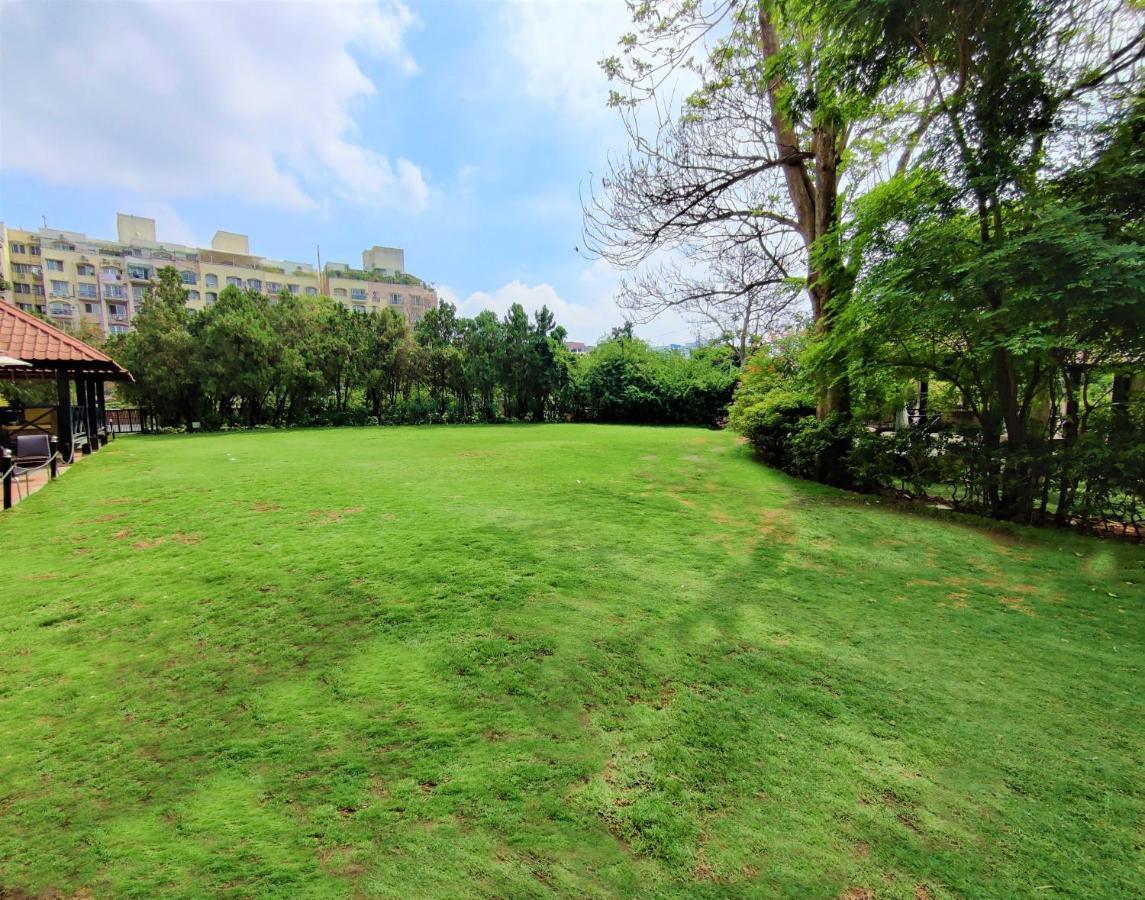 Hotel Royal Orchid Bangalore Dış mekan fotoğraf