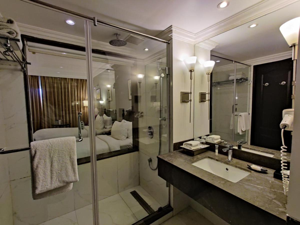 Hotel Royal Orchid Bangalore Dış mekan fotoğraf