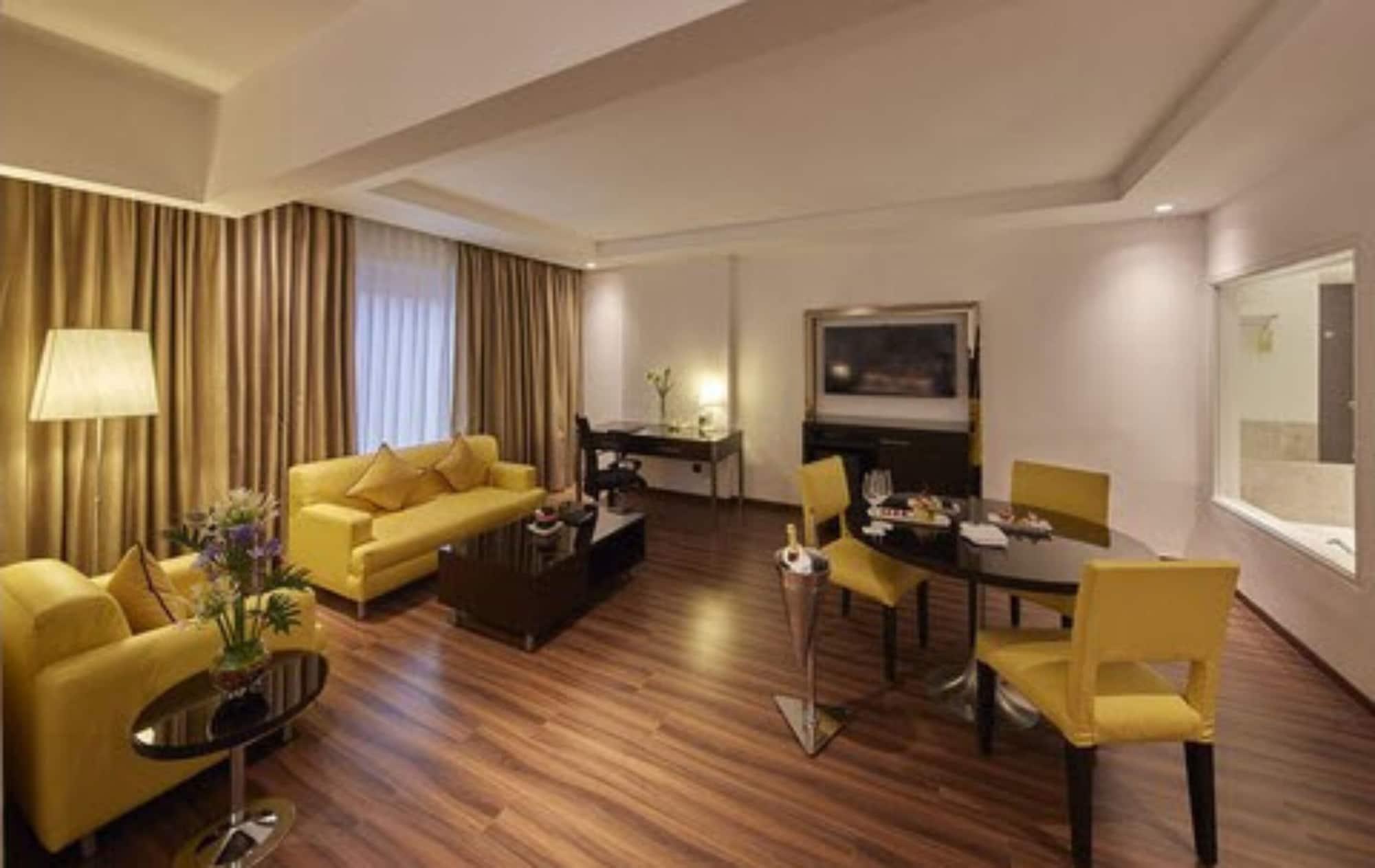 Hotel Royal Orchid Bangalore Dış mekan fotoğraf