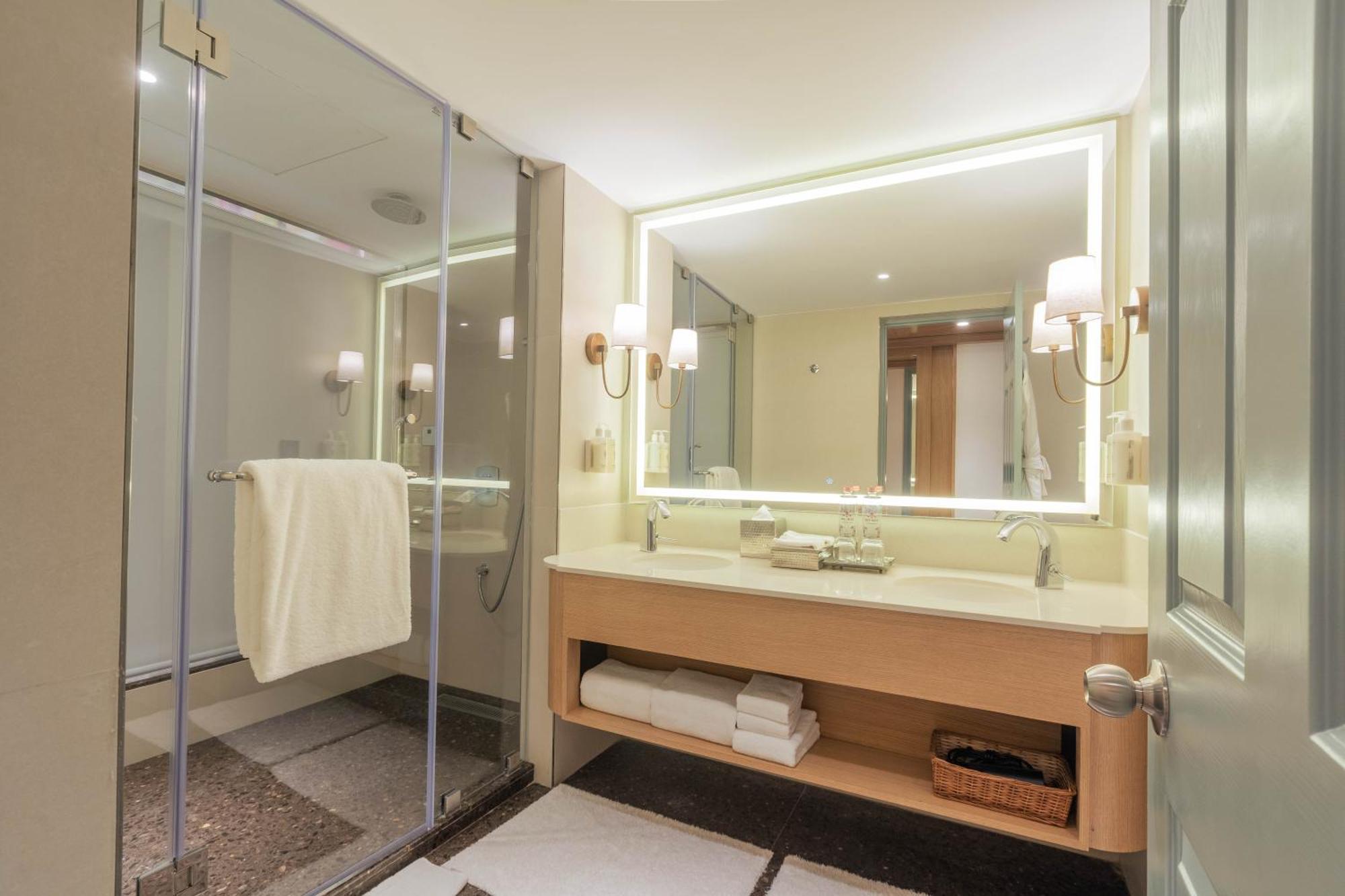 Hotel Royal Orchid Bangalore Dış mekan fotoğraf
