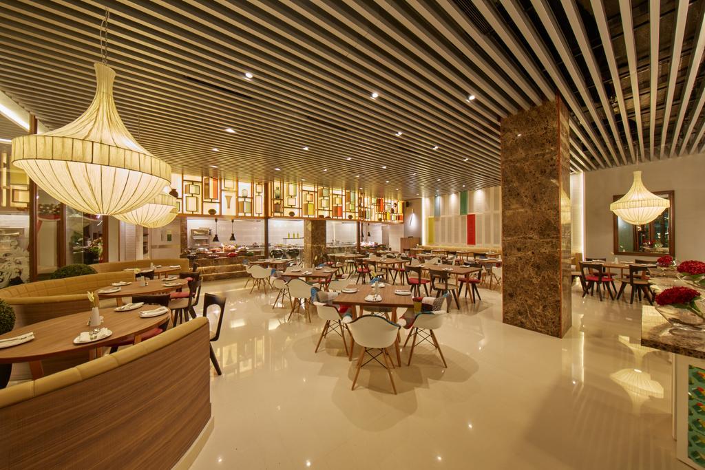 Hotel Royal Orchid Bangalore Dış mekan fotoğraf