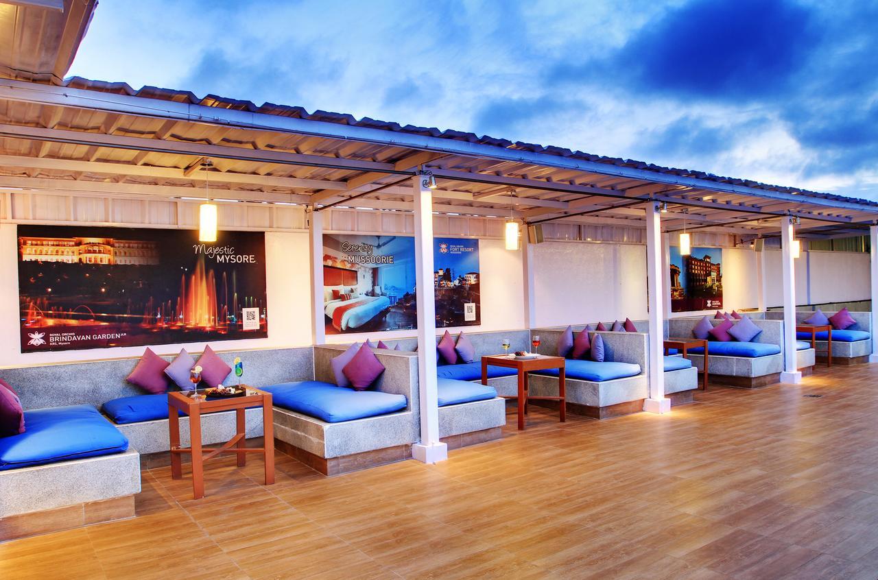 Hotel Royal Orchid Bangalore Dış mekan fotoğraf