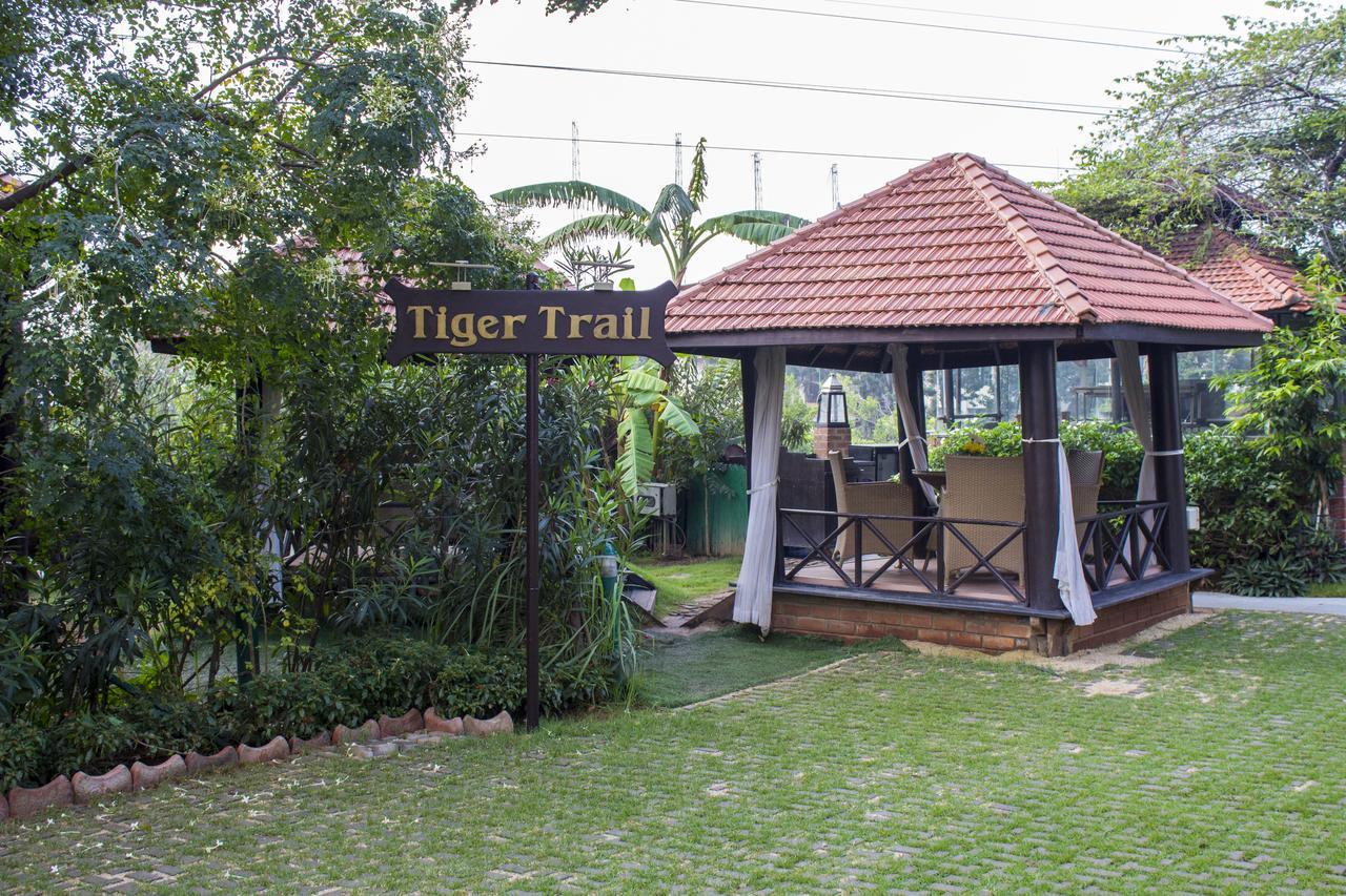 Hotel Royal Orchid Bangalore Dış mekan fotoğraf
